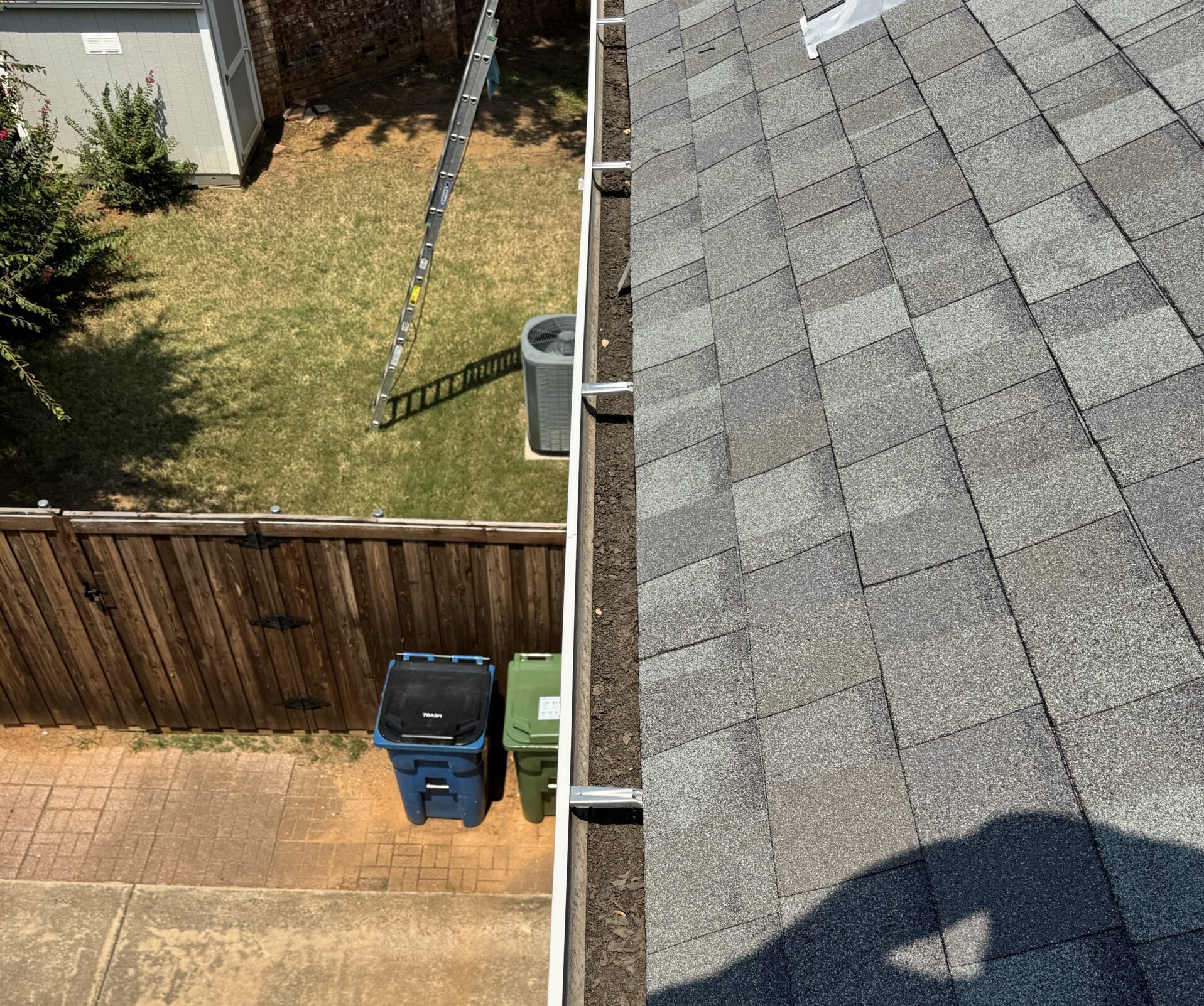 Professional gutter cleaning
